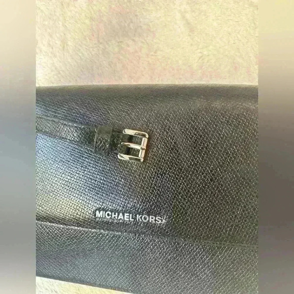 Michael Kors Women's Shoulder Crossbody Bag, Medium Size  Msrp $228 - Picture 8 of 11